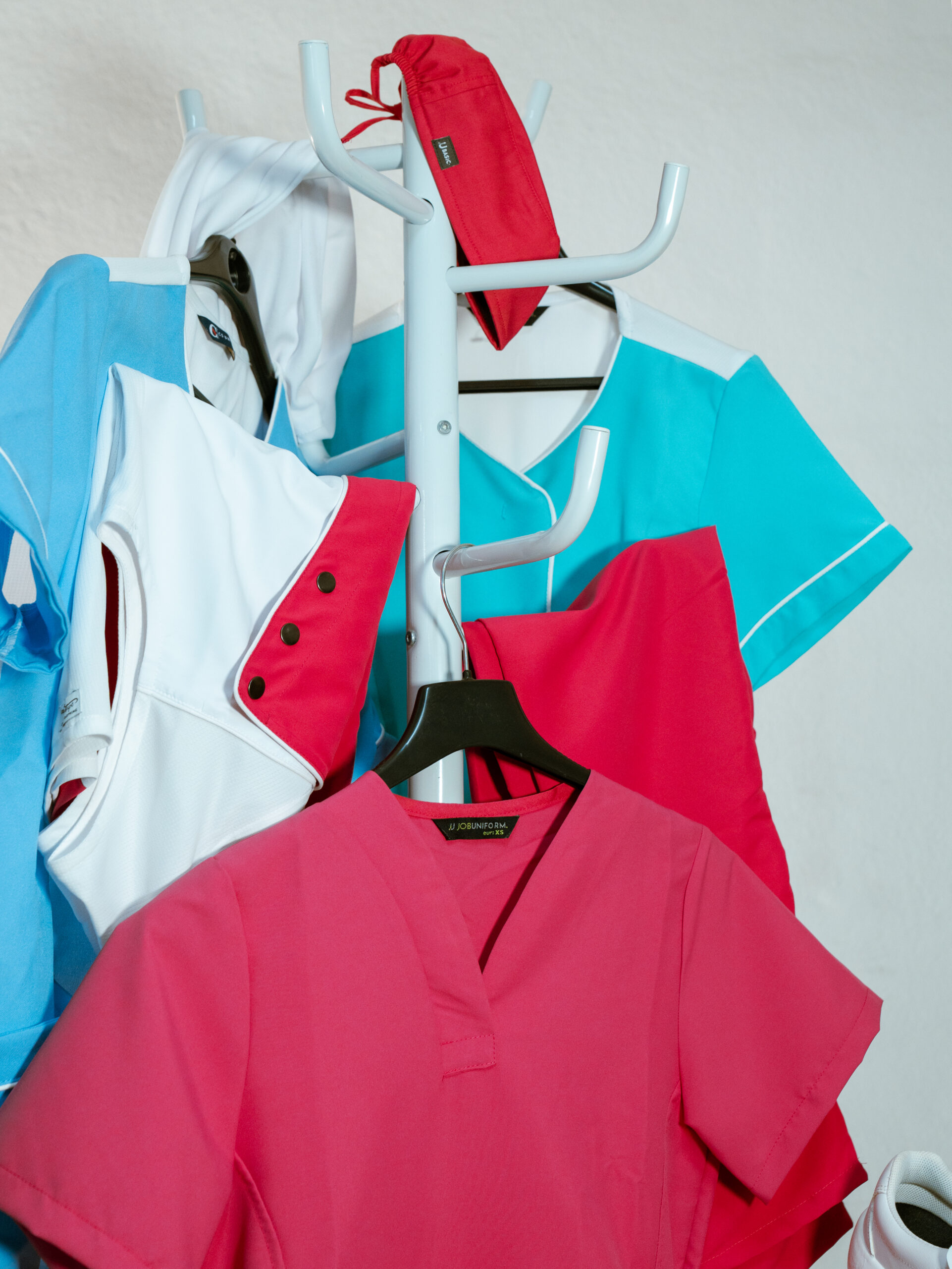 Ropa y prendas de trabajo y uniformes laborales de industria alimentaria